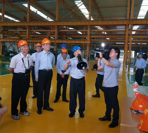 寧波雙鹿集團(tuán)(富邦)電池領(lǐng)導(dǎo)一行蒞臨我司考察交流 圖3